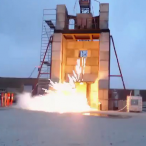 rocket-engine-test-4